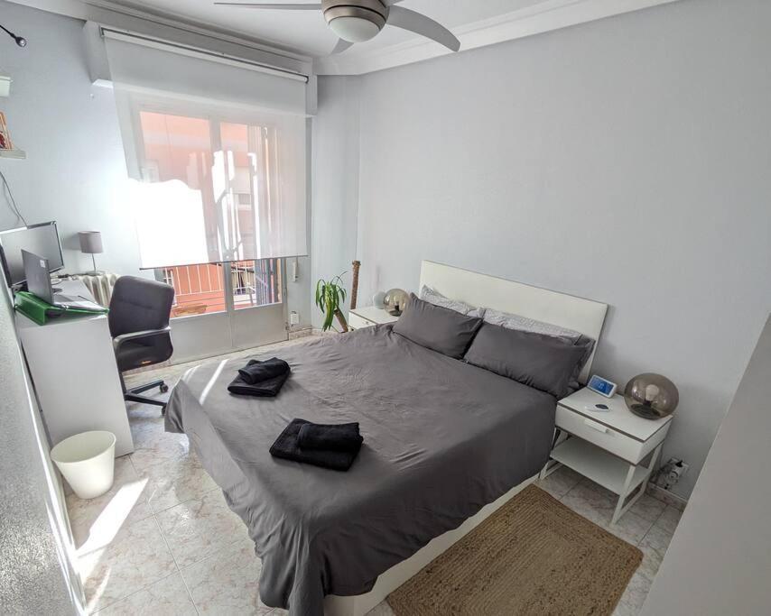 Acogedor Apartamento Y Parking Madrid Exterior photo